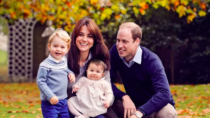 Zien: jongste zoon prins William en Kate Middleton enorm gegroeid