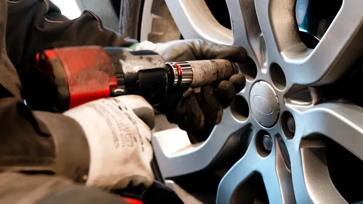 Man vond zijn gestolen velgen op Marktplaats en zette samen met de politie de ultieme val op