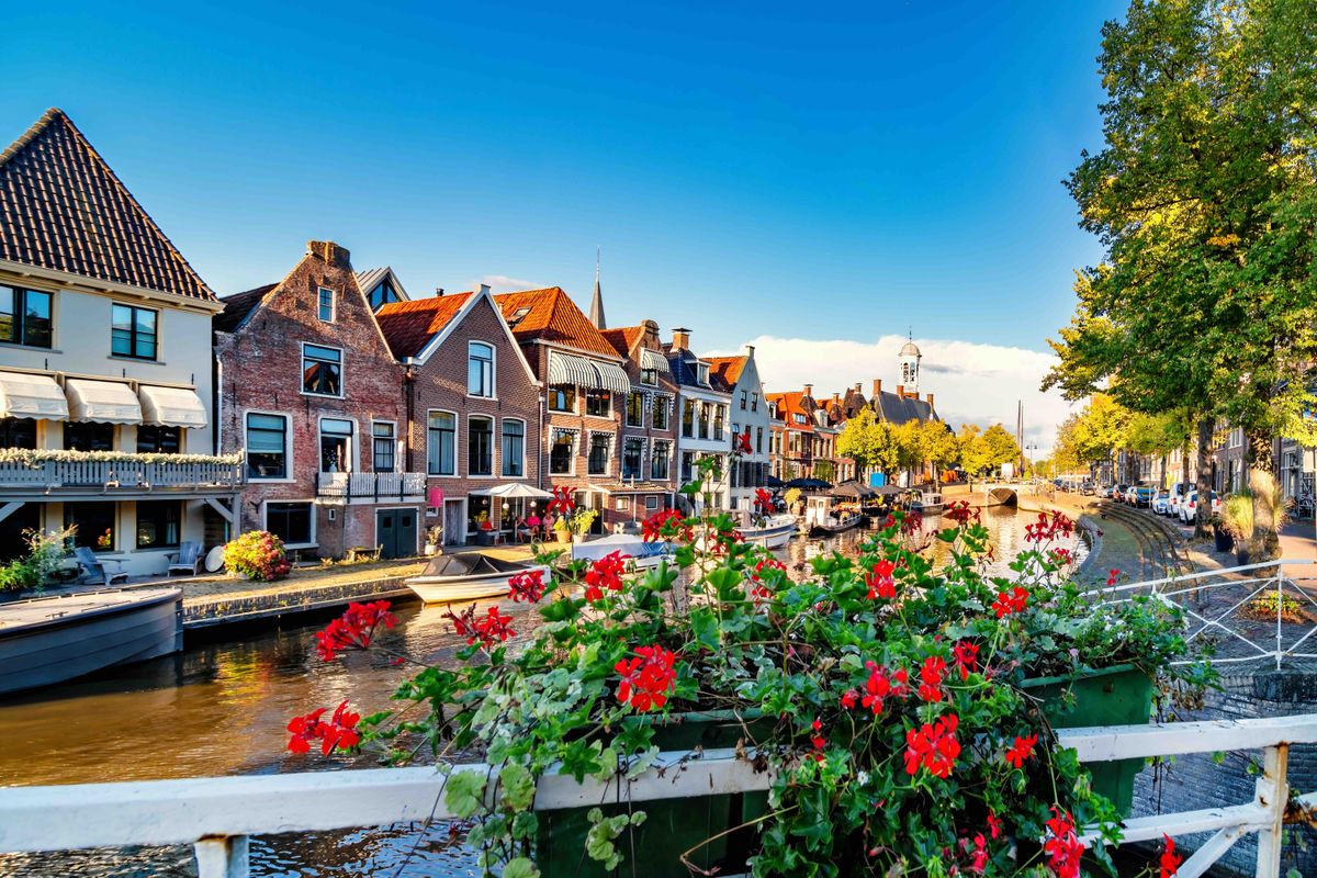 Koninklijke uittip voor het hele gezin: Dokkum lanceert feestelijke speurtocht ter ere van 'Keningsd