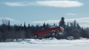 VIDEO: Travis Pastrana springt met Subaru BRAT minitruck
