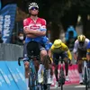 Dit zit er achter het zegegebaar van Mathieu van der Poel in de Tirreno