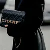 Waarom je beter in een Chanel-tas kunt investeren dan in vastgoed