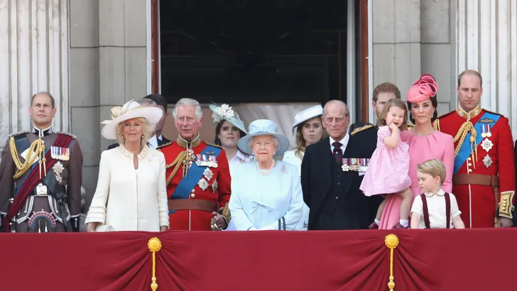 Queen Elizabeth viert feest