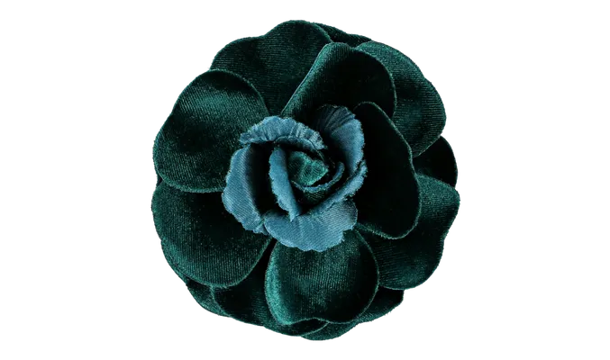 Kittige bloemenbroche