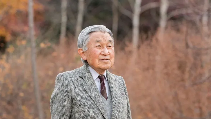 Zieke keizer van Japan legt werk neer