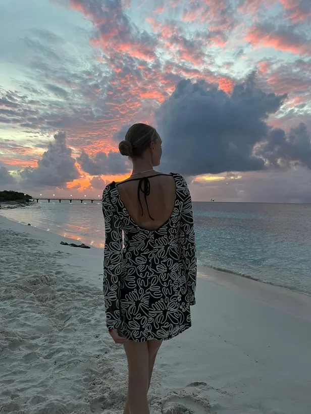 Robin op het strand op Bonaire 