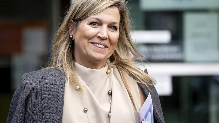 Máxima met blote armen naar GGZ