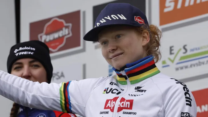 Wereldbeker Cyclocross Race in Hulst 2022 women