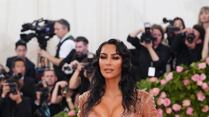 Dit is waarom Kim Kardashian met make-up op slaapt