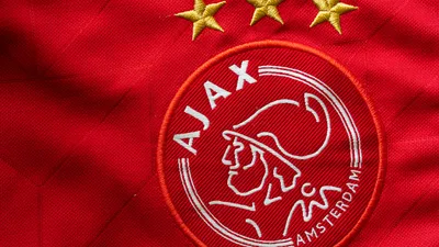 Ter illustratie: een Ajax-shirt.