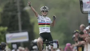 Marianne Vos wint tweede rit in de Giro d´Italia