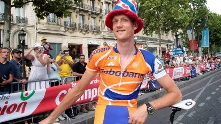 Weening pakt de bloemen in criterium Maastricht