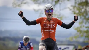 puck pieterse wint waalse pijl