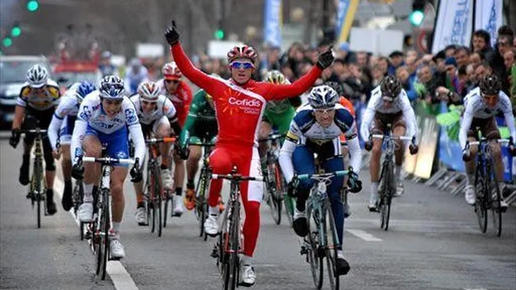 Dumoulin de sterkste in de GP La Marseillaise