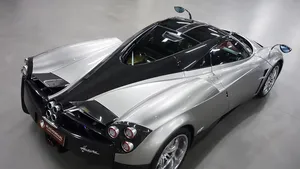 Tweedehandsje: Pagani Huayra met 38 kilometer te koop in Nederland