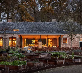 Bistro LOF