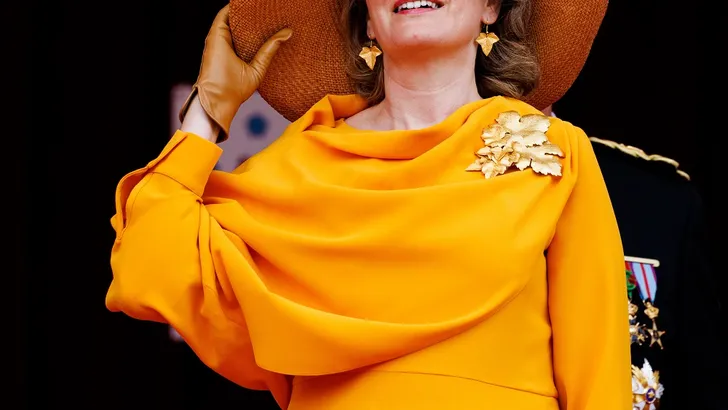 Koningin Mathilde: van zomers en chic naar casual en funky