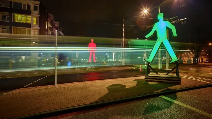 AMSTERDAM: ILLUMINADE