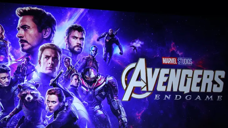 De orgie heeft een Avengers-thema