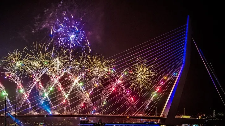 5 fantastische vuurwerkshows waar je vanavond 2019 kan inluiden