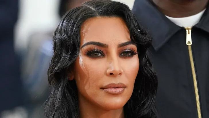 Kim Kardashian: 'Mijn rug en buik zaten vol striemen'
