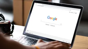 Google voegt een mysterieuze plus-knop toe aan de startpagina: dit is wat je er allemaal mee kunt
