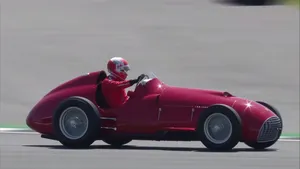 VIDEO: Charles Leclerc doet Silverstone met Ferrari 375 F1 (1951)