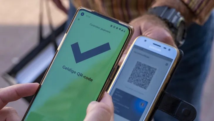 Rechter oordeelt: QR-samenleving is geen discriminatie