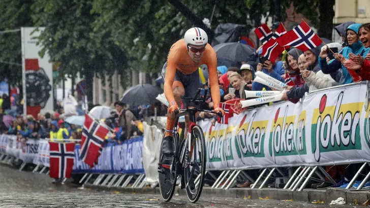 Video: De hoogtepunten van de gouden tijdrit van Tom Dumoulin