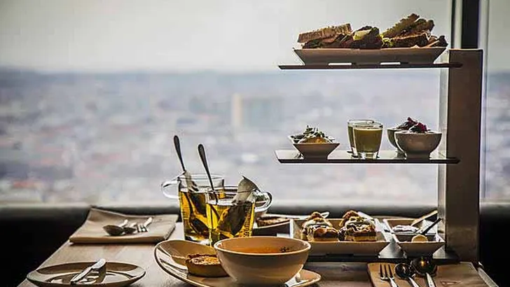 Nouveau's vorstelijke cultuurarrangement: Queen for a Day