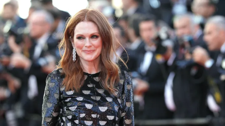 Actrice Julianne Moore over vrouwelijkheid, zelfvertrouwen en de rode loper