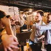 'Vrienden die elkaar uitschelden hebben een hechtere band' | Panorama