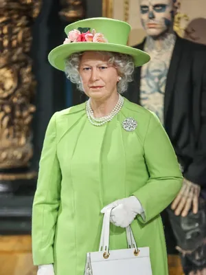 Queen Elizabeth lijkt een compleet ander persoon (Beeld: NL Beeld)