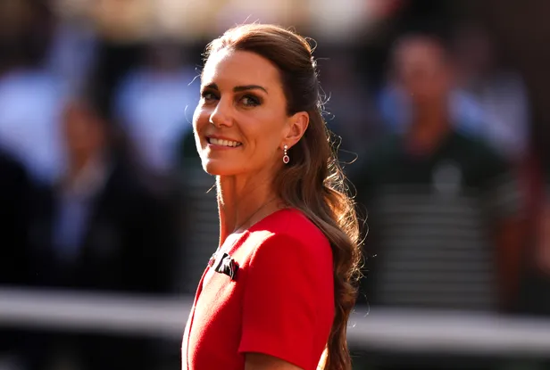 Princes Kate met dezelfde haarstijl als haar dochter prinses Charlotte op Wimbledon 2026. 