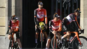 ineos grenadiers in de tour de france 2025