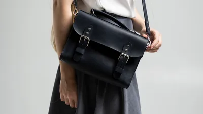 De opkomst van de analogue bag: het accessoire dat je mentale rust redt