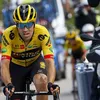 Giro | Bouwman over opgave Dumoulin: 'Dat hij een dag na de rustdag tijdens het omkleden door zijn rug gaat, verzint niemand...'