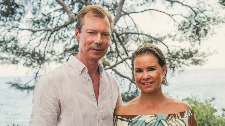 Verzoenende vakantiegroeten van de Luxemburgers