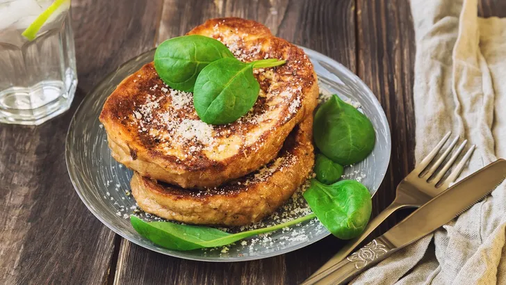 Wat dacht je van hartige wentelteefjes als lunch? 
