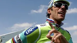 Comeback Cipollini dreigt in het water te vallen