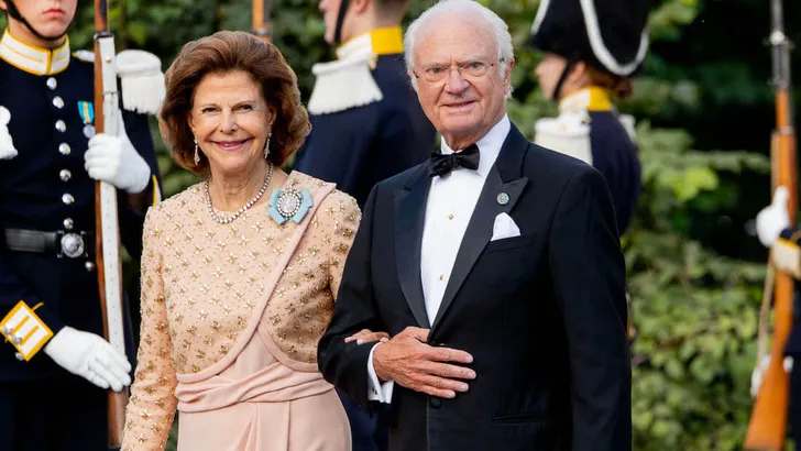 King Carl Gustaf and Queen Silvia arrive at Drottningholm Palace Theatre to attend the Royal Opera jubilee Theatre Performance.
This is to the evening before the celebration the 50th anniversary of King Carl Gustaf accession to the throne