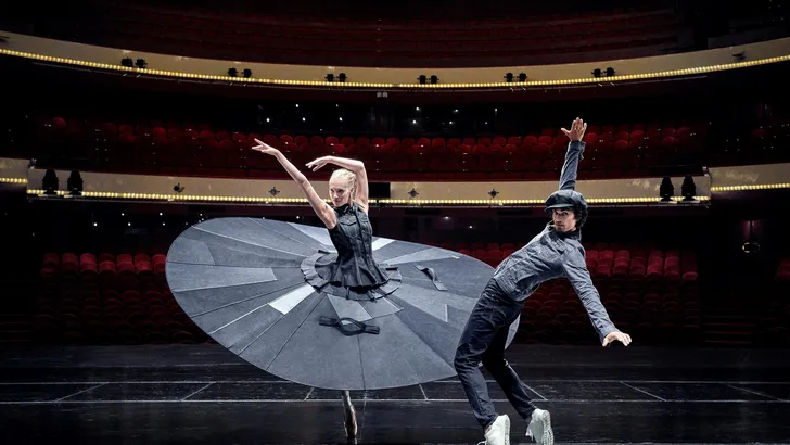 Wil je zien: een jeans-tutu van 3 meter doorsnee