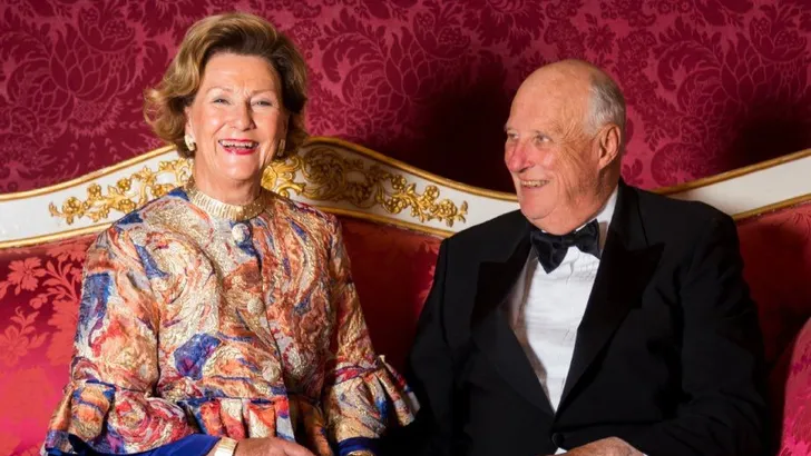 Noorse royals vieren vrolijk familiefeest