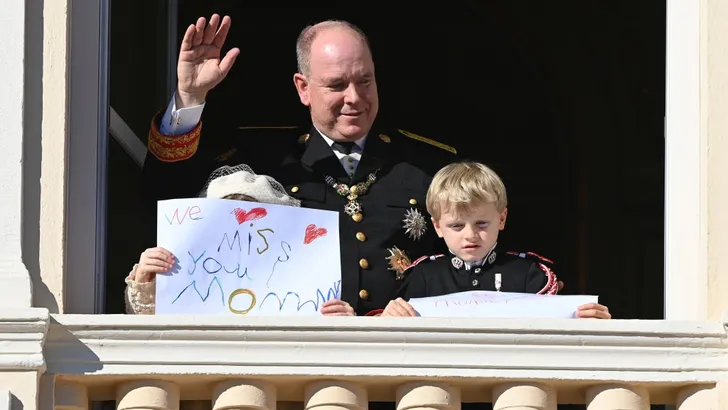 Nationale Dag Monaco kaaltjes zonder Charlene