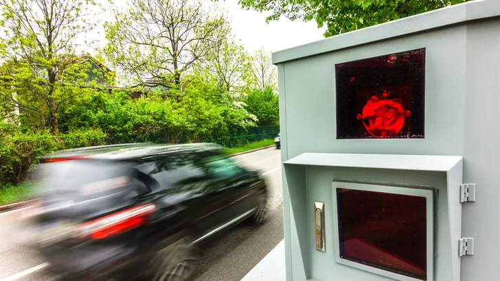 Snelheidsmaniak gesnapt met 306 kmh krijgt geen boete