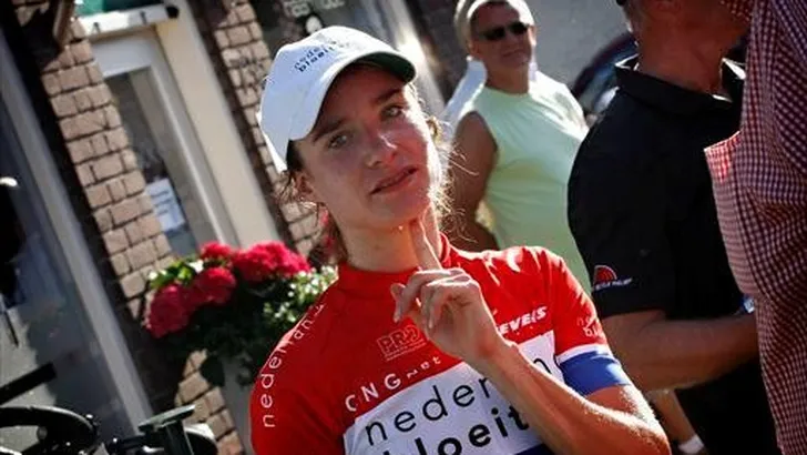 Vos wint wederom etappe in Giro Donne