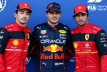 Sainz klopt Verstappen op de schouder: 'Hij heeft de titel verdiend' 