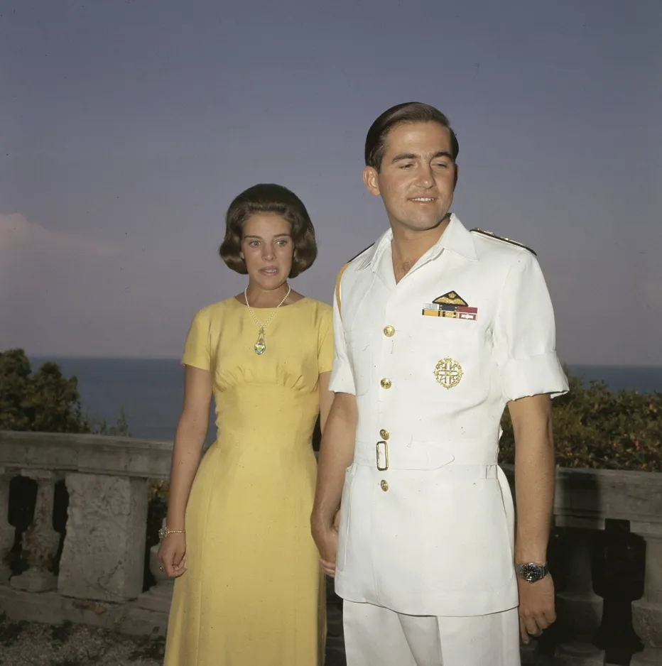 Archieffoto van koningin Anne-Marie en koning Constantijn II van Griekenland uit 1964.