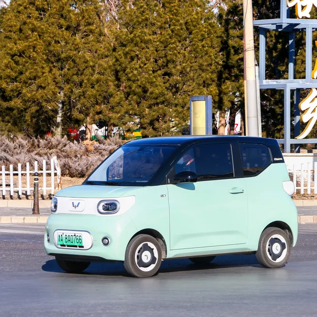 Elke 2 minuten verkocht: de ongelooflijke opmars van de goedkoopste elektrische auto ter wereld