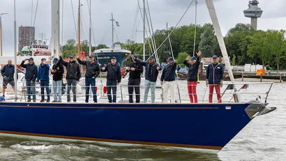 Prinses Beatrix bezoekt 175-jarig jubileum De Maas en ontmoet Flyer-legendes
